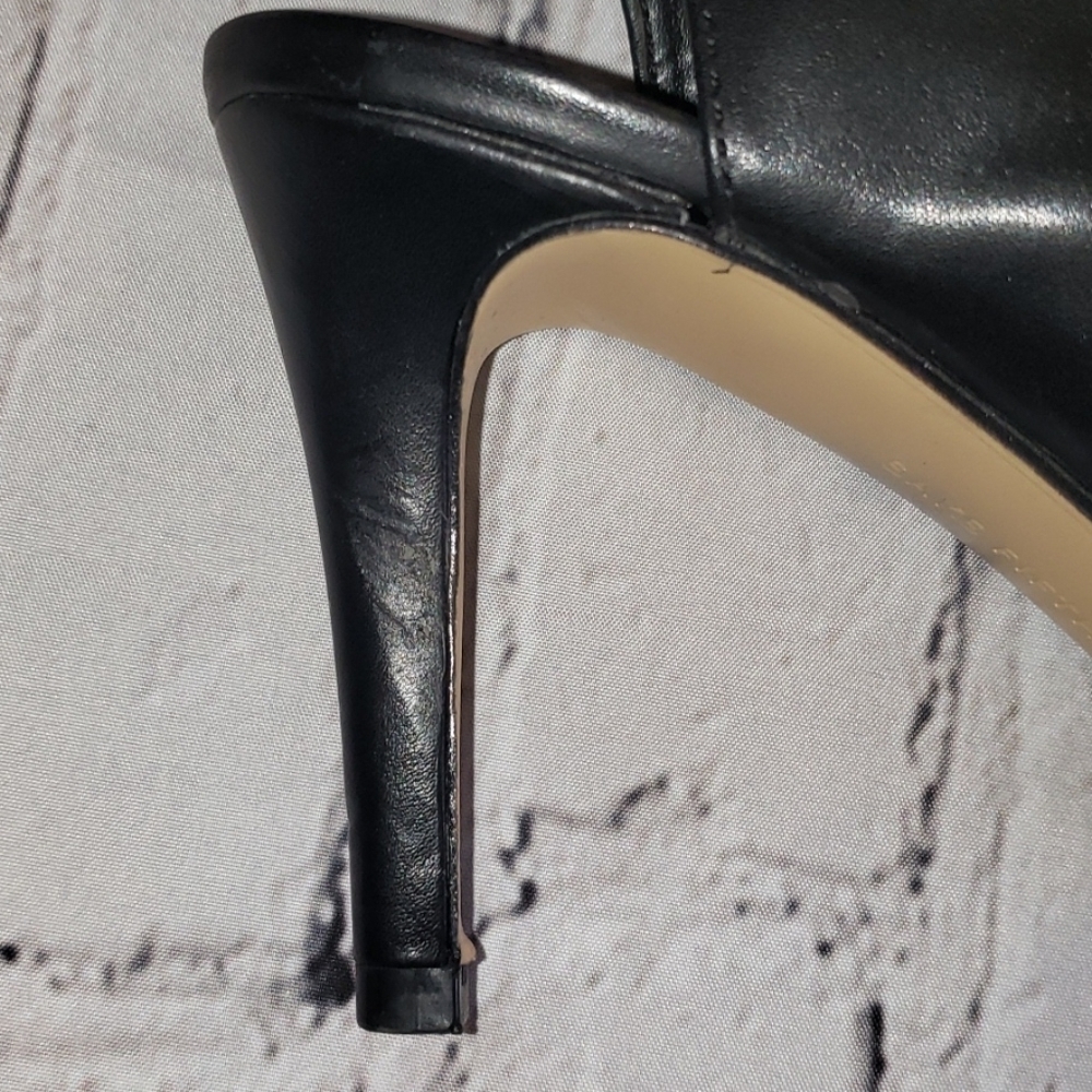 Black Saks Fifth Ave 'Deanna' Caged Sandals - 7 - Picture 15 of 16